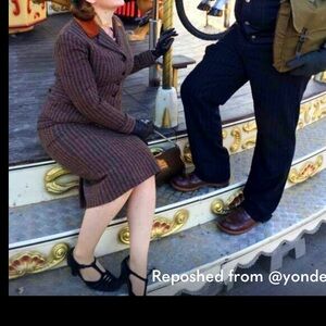 1940s Brown Striped Women's suit sz 8